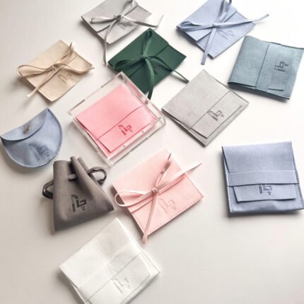BOW TIE POUCH ACRYLICS GIVEAWAYS